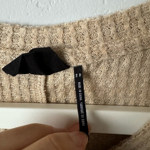 Urban Outfitters Jojo Waffle Knit Button Down Top - Picture 5 of 6